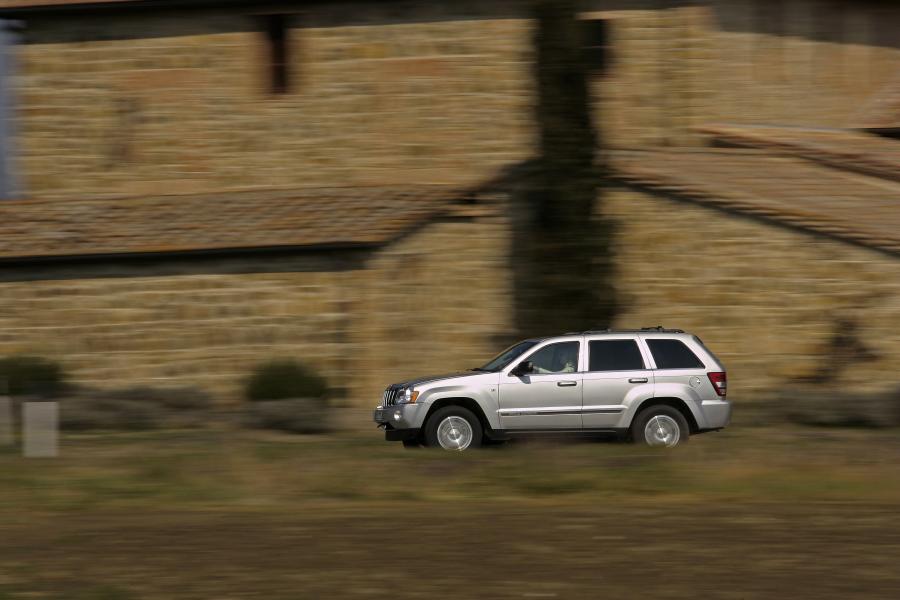  Jeep Grand Cherokee 2005 года  (фото 73 из 133)